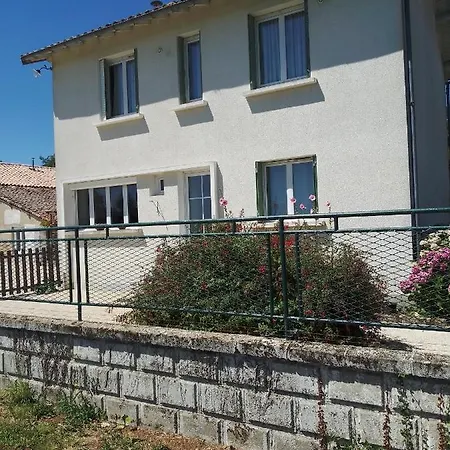 Casa de Férias Chez Clion